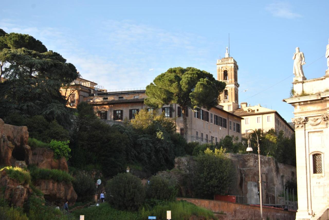 Roman Forum Apartment - The Heart Of ローマ エクステリア 写真